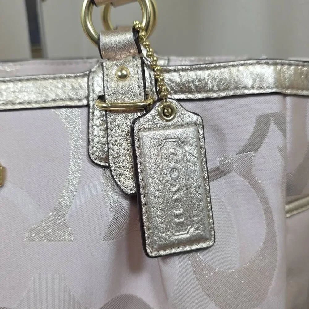 Coach Gallery Tote Optic Signature Sateen Gold Khaki F19675 Large Zip Shoulder B - Picture 4 of 16